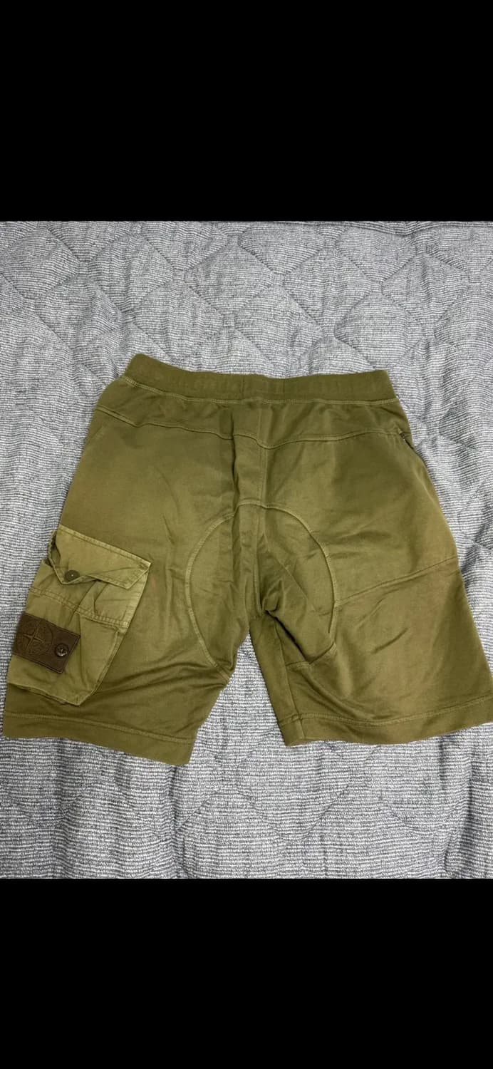 스톤아일랜드 카고 반바지 카키(30~31) 상품이미지1