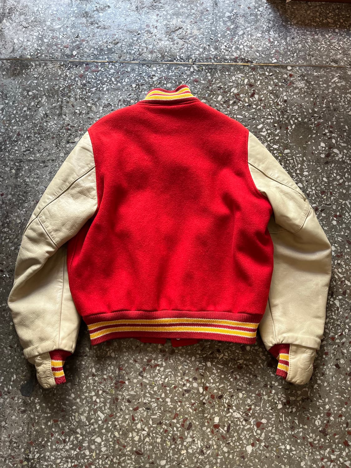 골든베어 90‘s 가죽 바시티자켓 상품이미지4