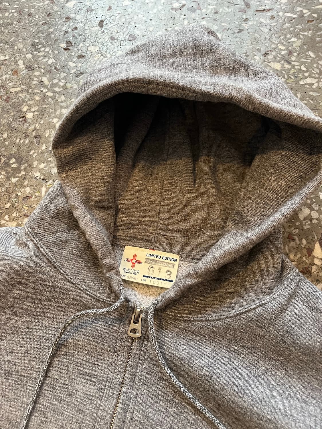 투문 twomoon 리미티드 에디션 스웻후드집업 상품이미지6