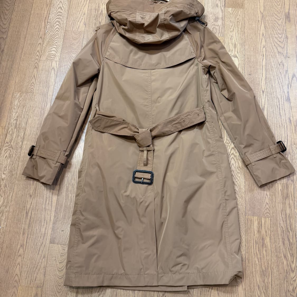 버버리 엠버포드 카멜 트렌치 코트 상품이미지9