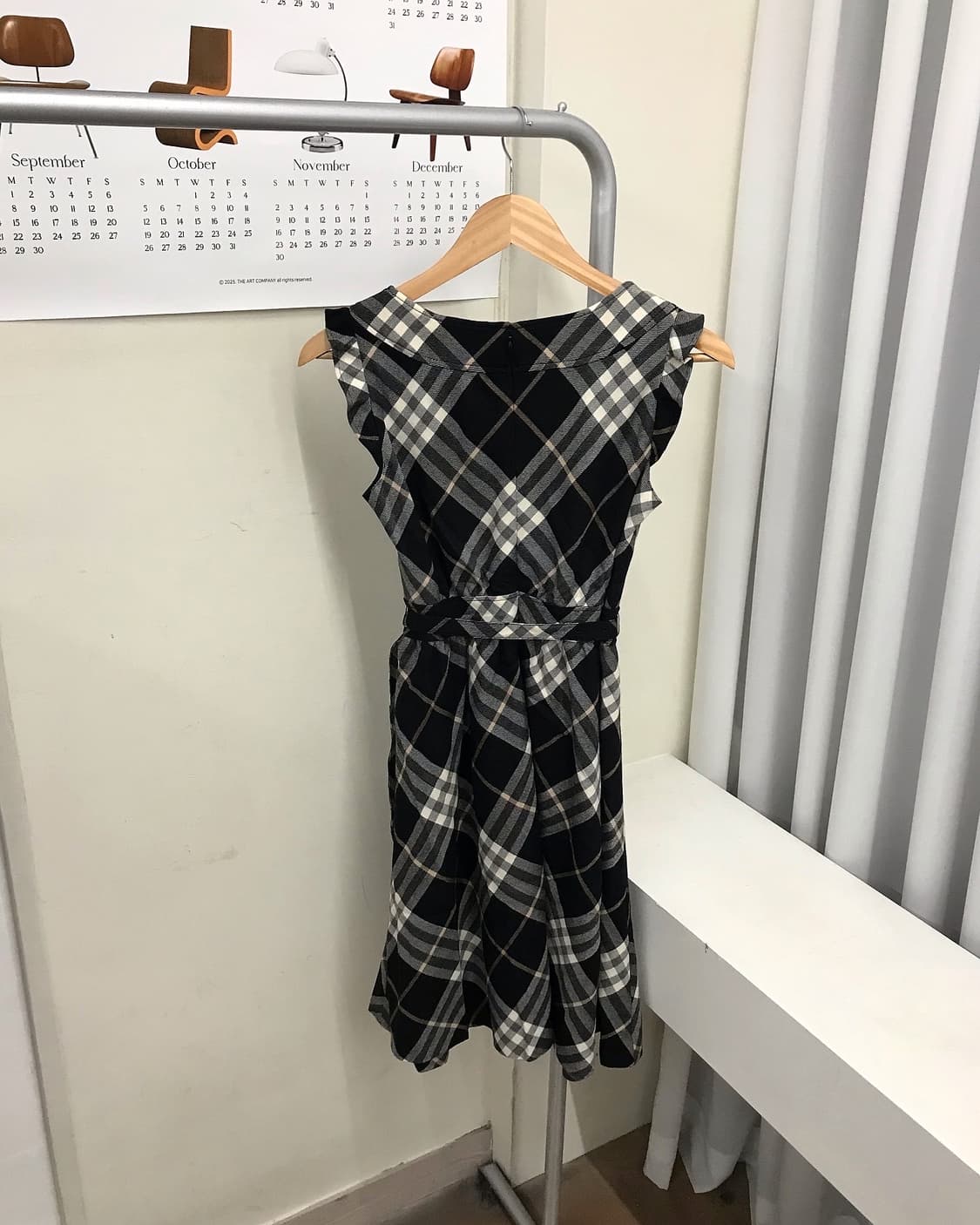 버버리 블랙 체크 벨티드 프릴 원피스 상품이미지4