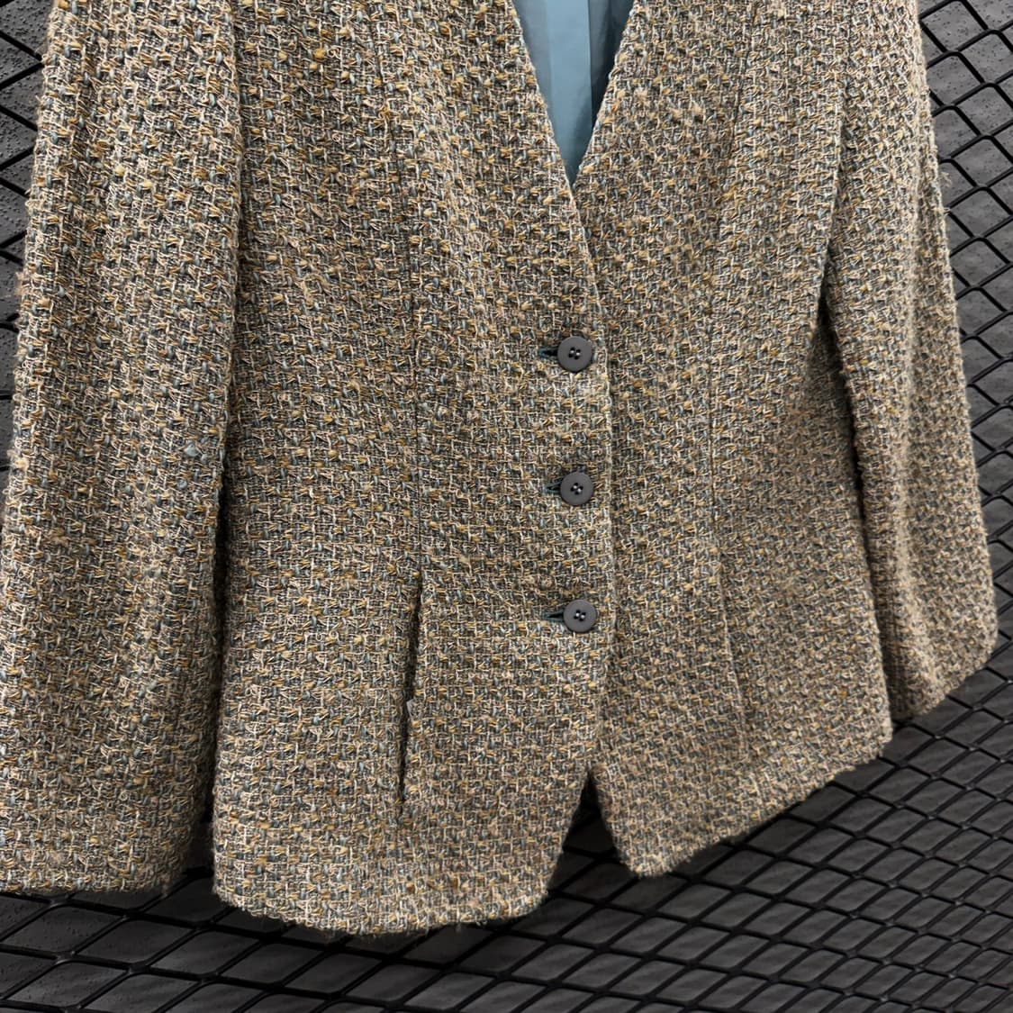 JPN VINTAGE 트위드 크롭 울자켓 3버튼 히든포켓 숄더패드 디테일 상품이미지5
