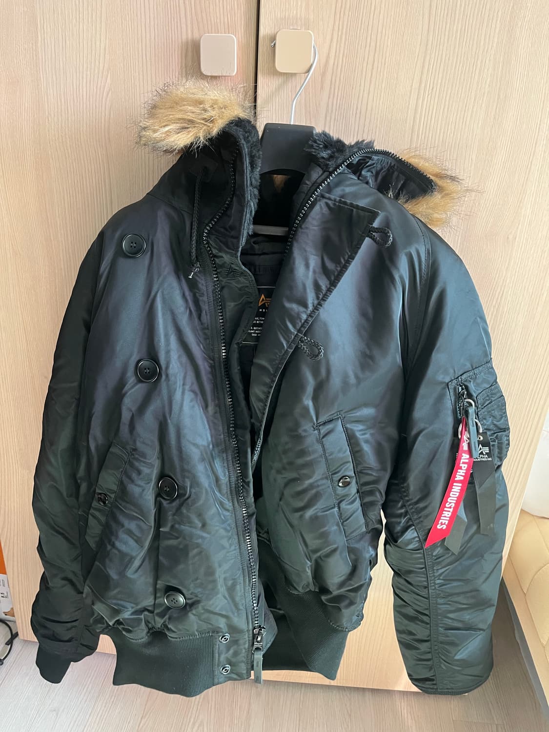 알파인더스트리 N-2b 쇼트 웨이스트파카 블랙 L 상품이미지2