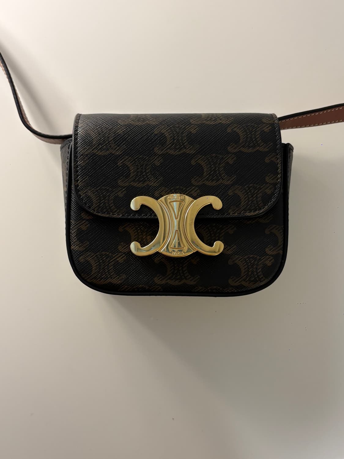 셀린느 미니 클로드 트리옹프 캔버스 백 상품이미지2