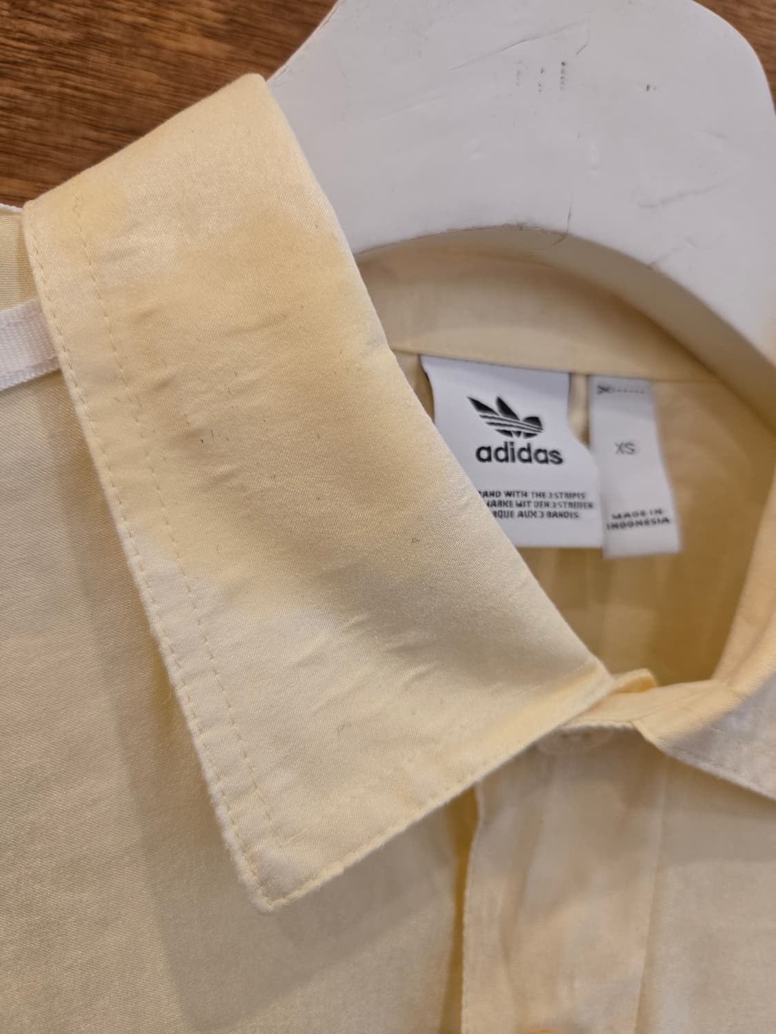 아디다스 옐로우새틴셔츠 상품이미지4