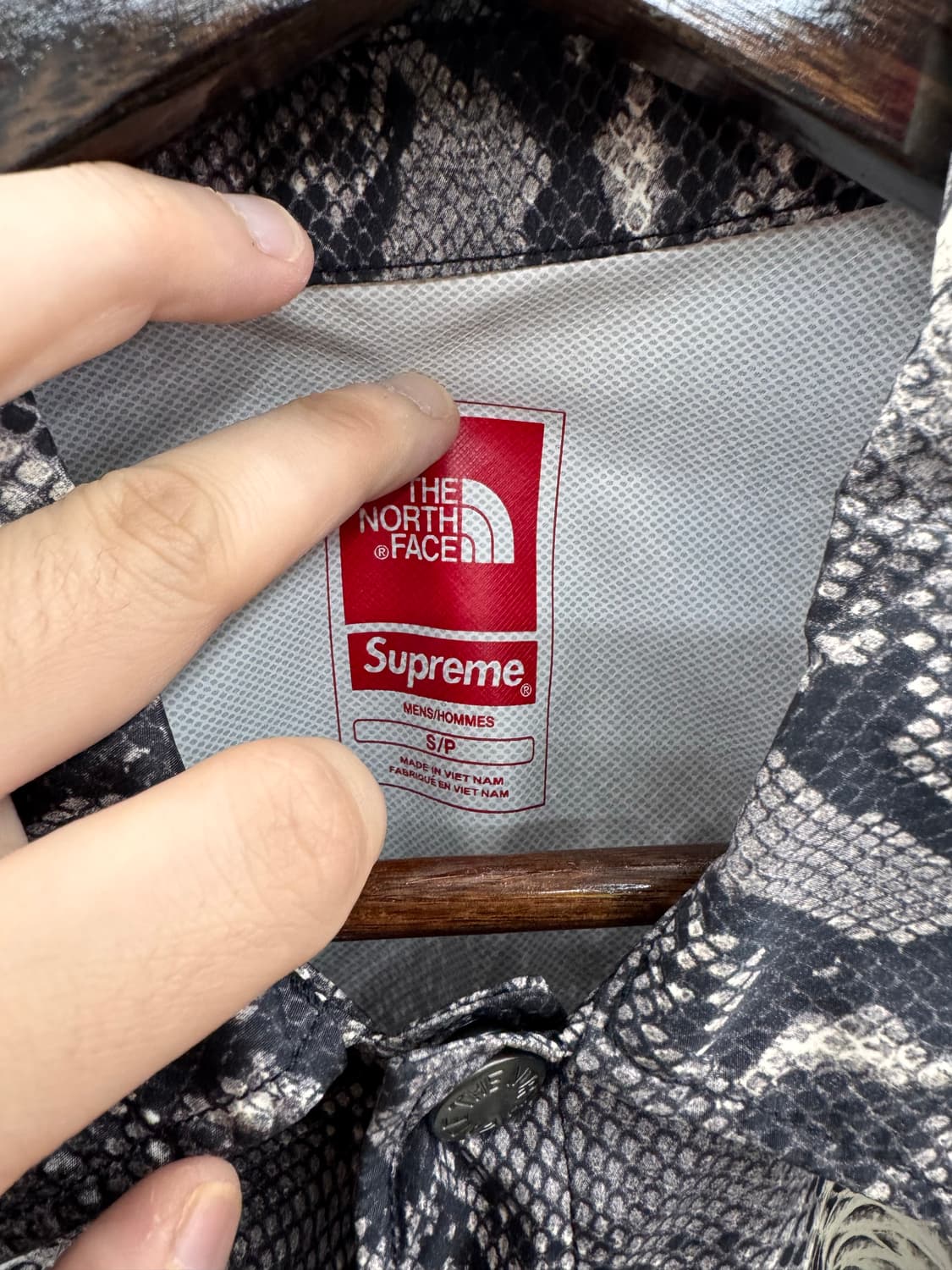 슈프림 노스페이스 스네이크 뱀피 상품이미지7