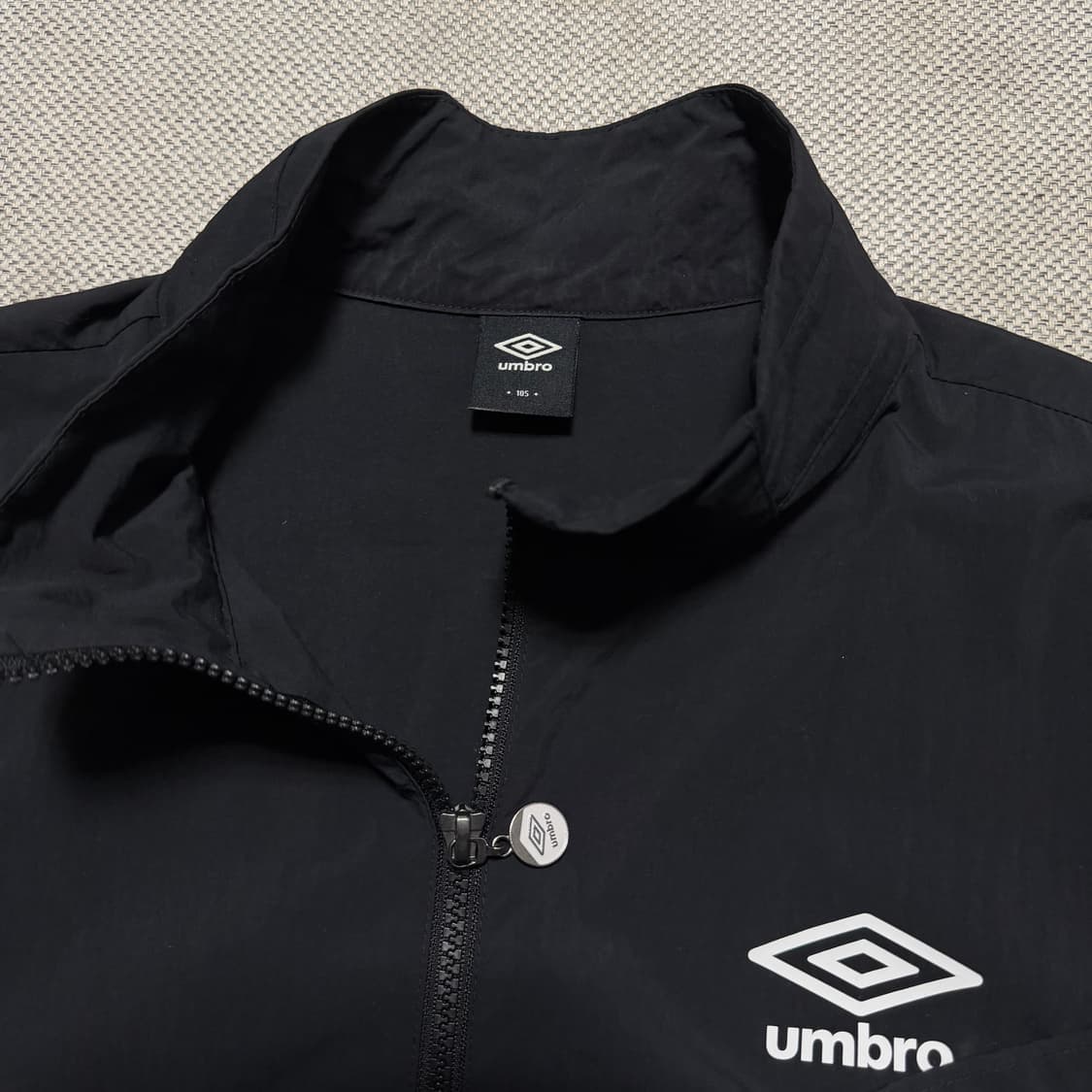 엄브로 인터내셔널 바람막이 상품이미지2