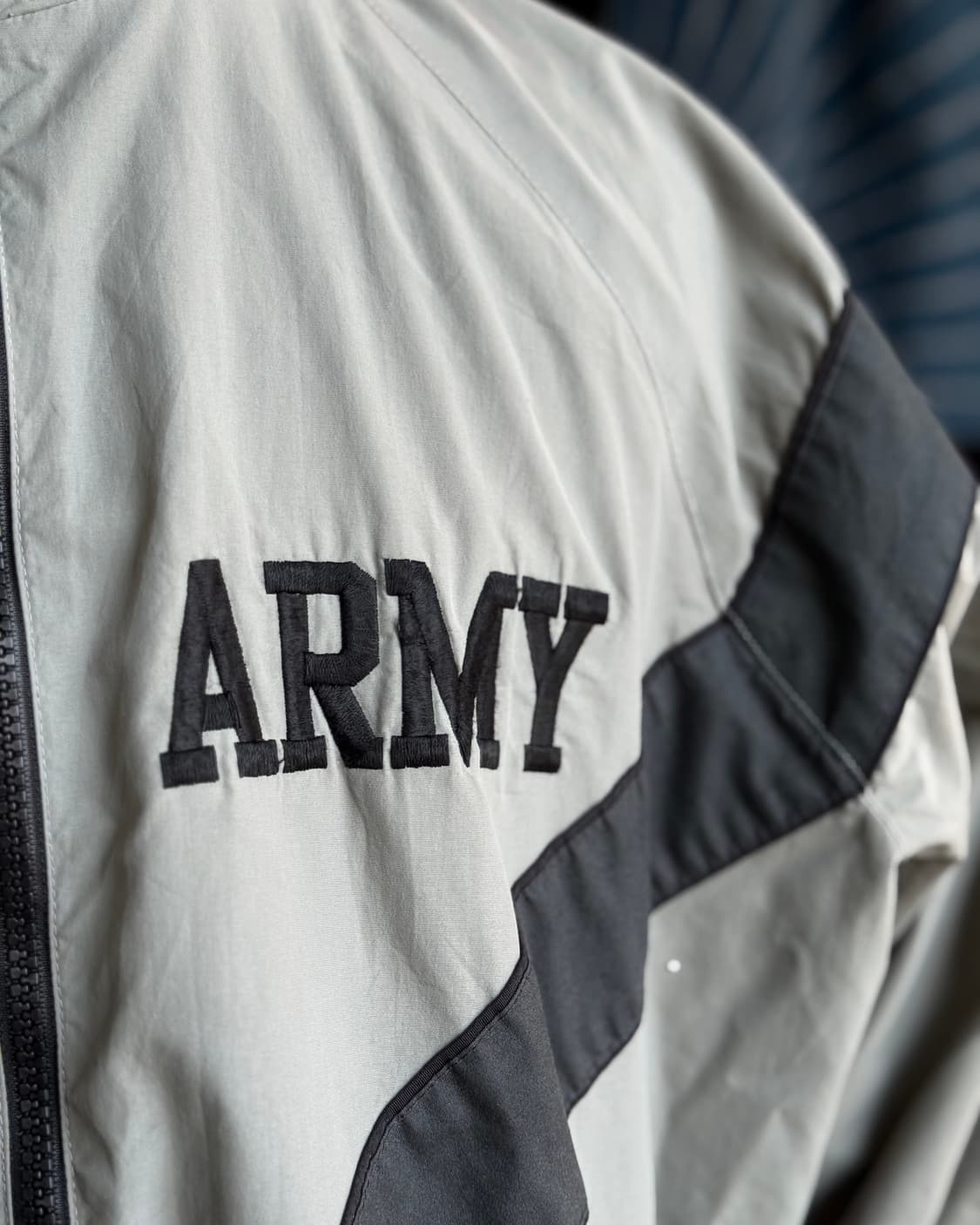 00‘s U.S Army IPFU 트레이닝 자켓 L/R 상품이미지7