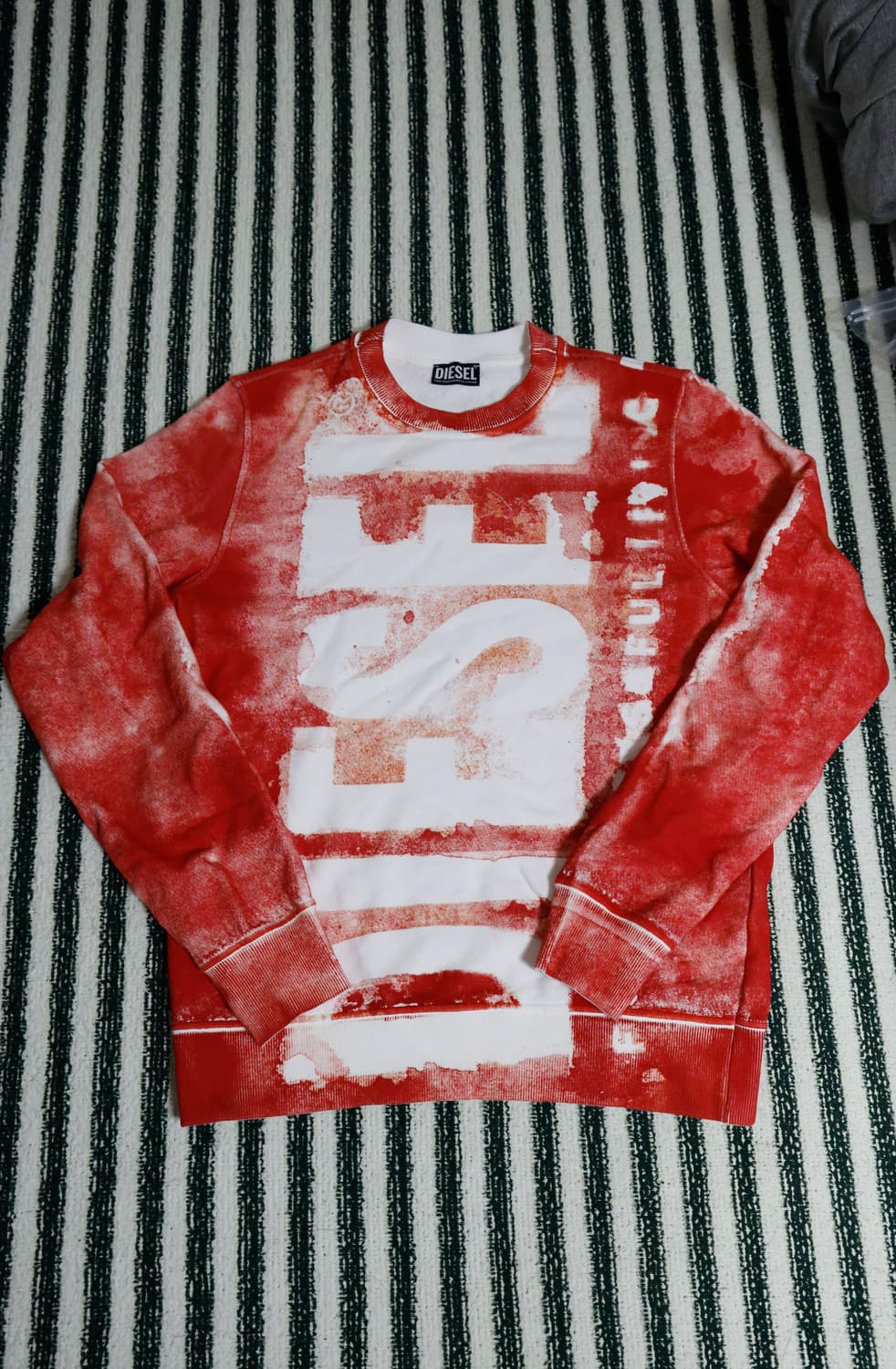 디젤 기니 맨투맨 상품이미지1