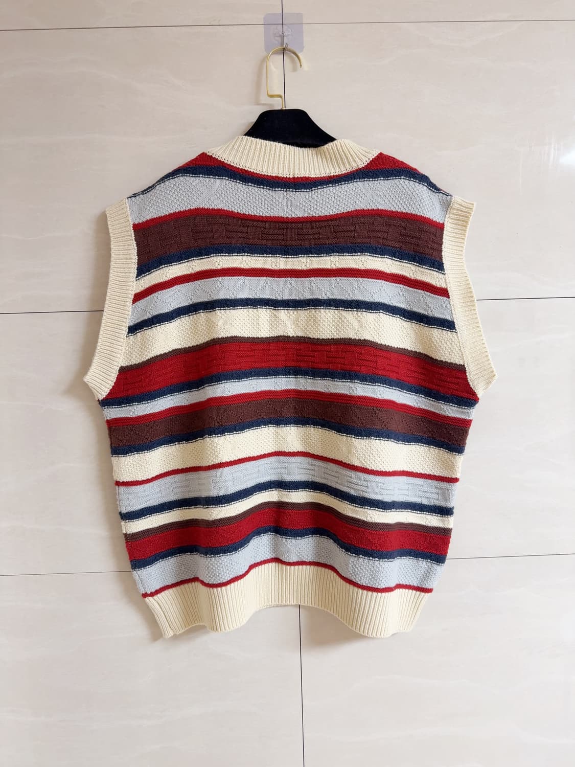 남녀공용 오버핏 니트조끼  상품이미지4