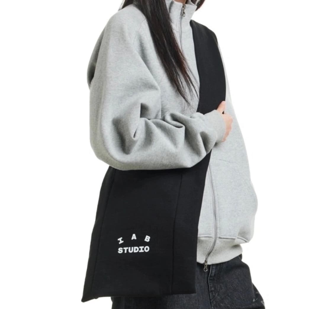 아이앱 몽크백 블랙 L 상품이미지1