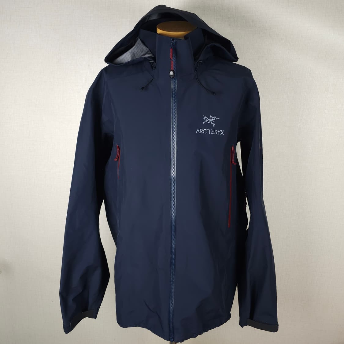 아크테릭스 바람막이점퍼 남자105사이즈  상품이미지1
