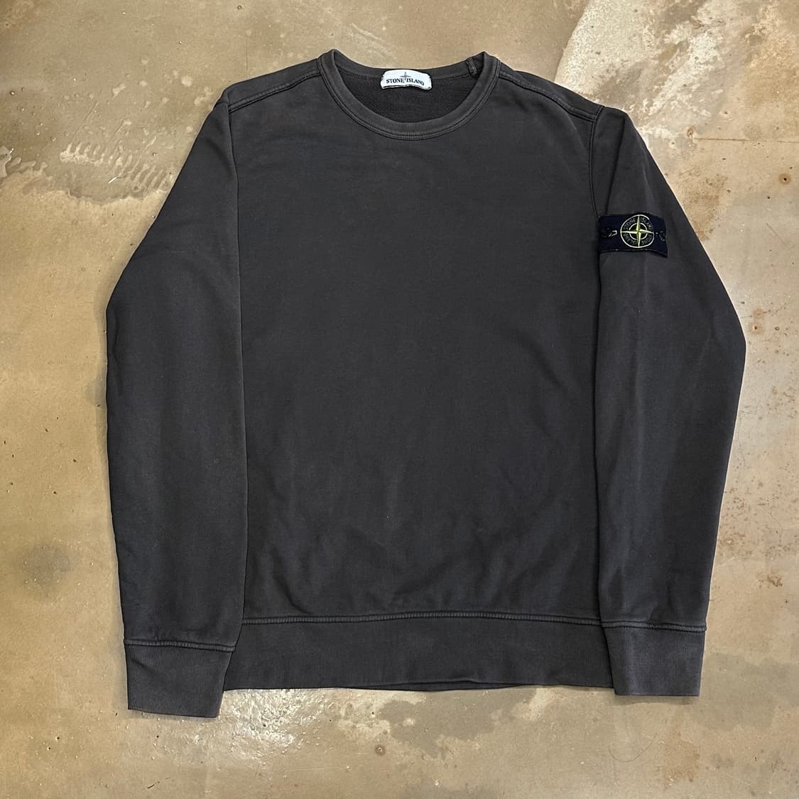 스톤아일랜드 챠콜 롱슬리브 상품이미지2