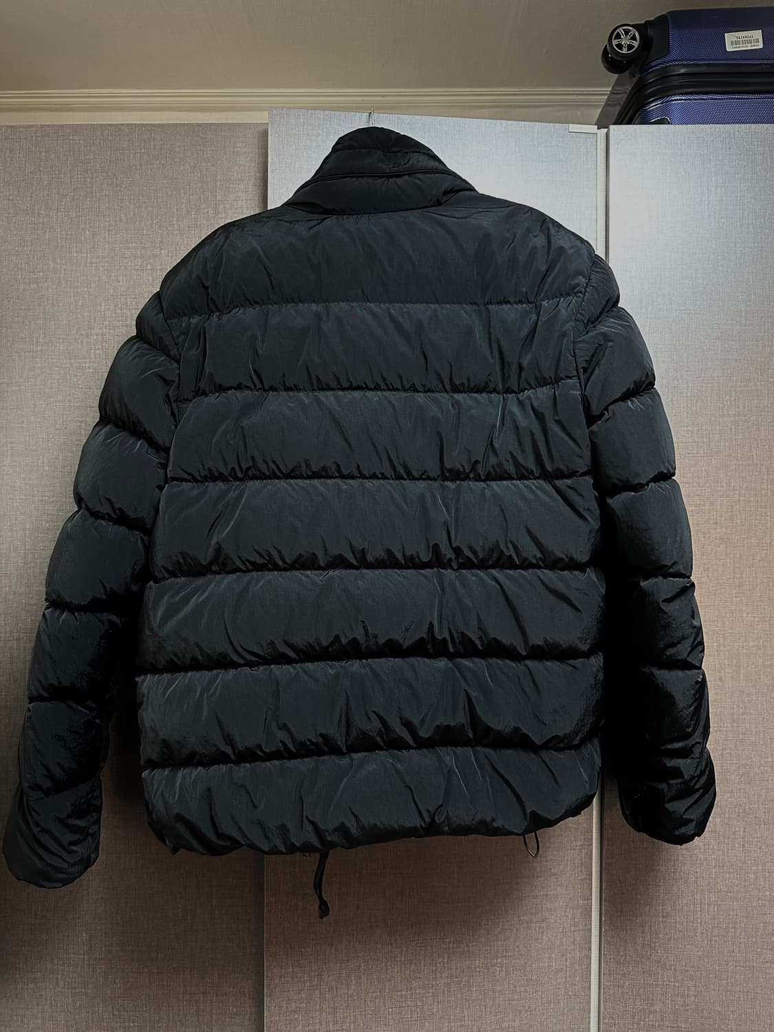 C.P. 컴퍼니 크롬-R 다운 자켓 블랙 M 상품이미지2