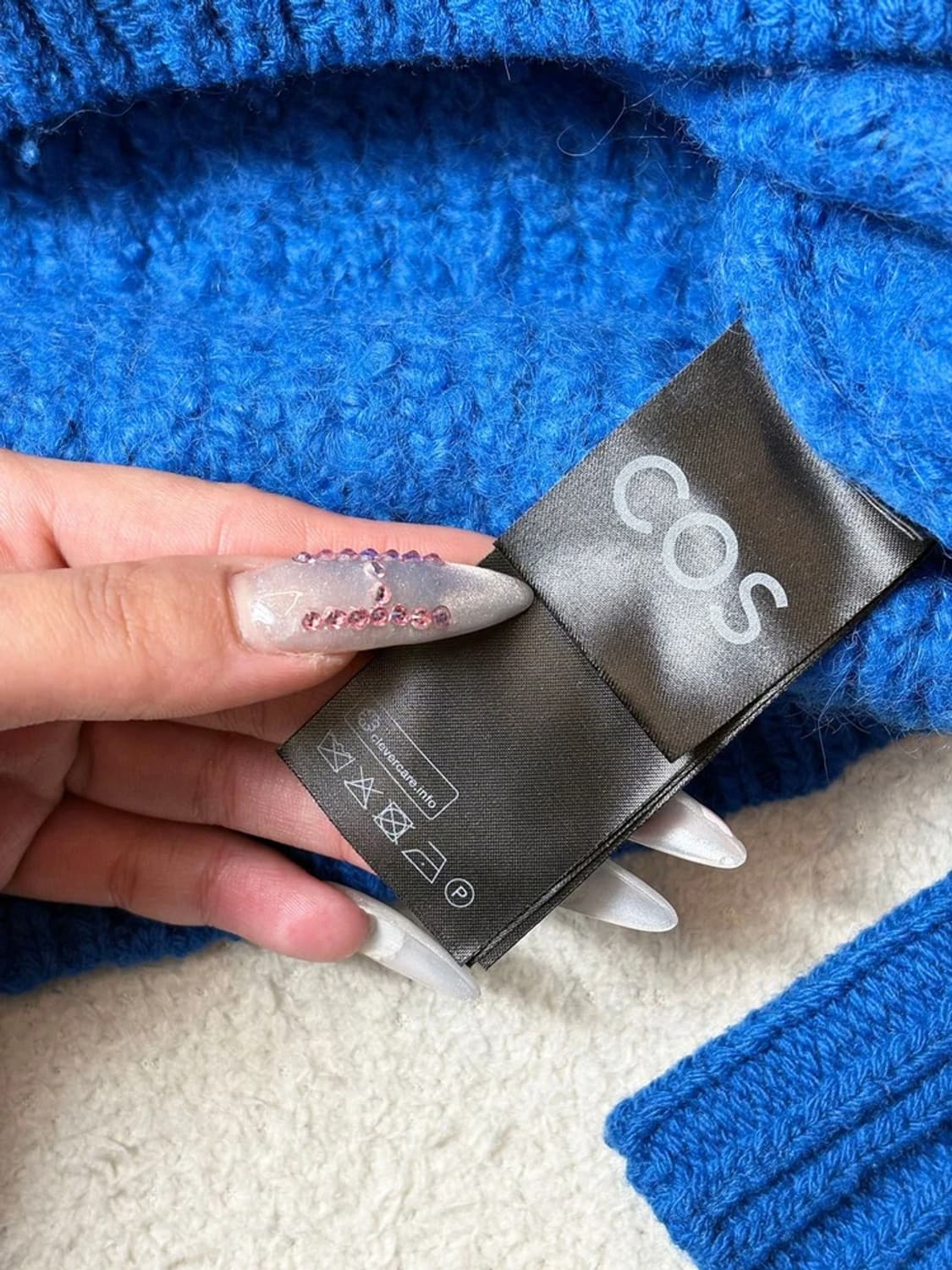 코스 COS 알파카 부클레 크롭 카라 니트 PN6566 상품이미지10