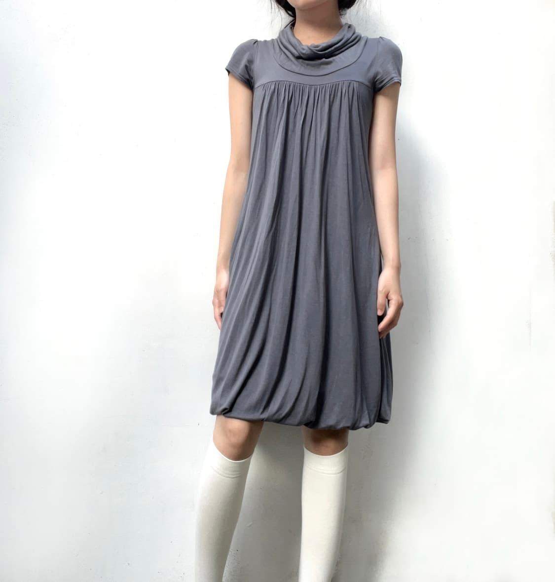 Draped neck grayish dress 상품이미지4