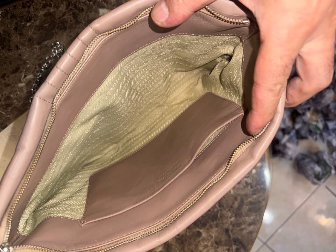 정품 프라다 다이어그램 퀄팅 클러치 크로스백 팝니다 상품이미지6