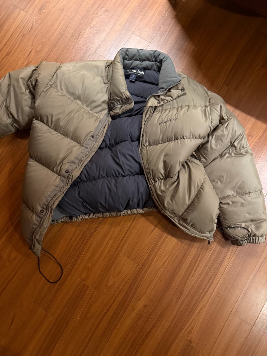montbell 카키베이지 엑스라지 패딩 상품이미지4