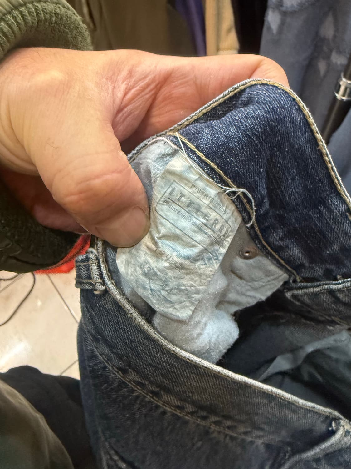 33 정품 베르사체 데님바지 팝니다 상품이미지3