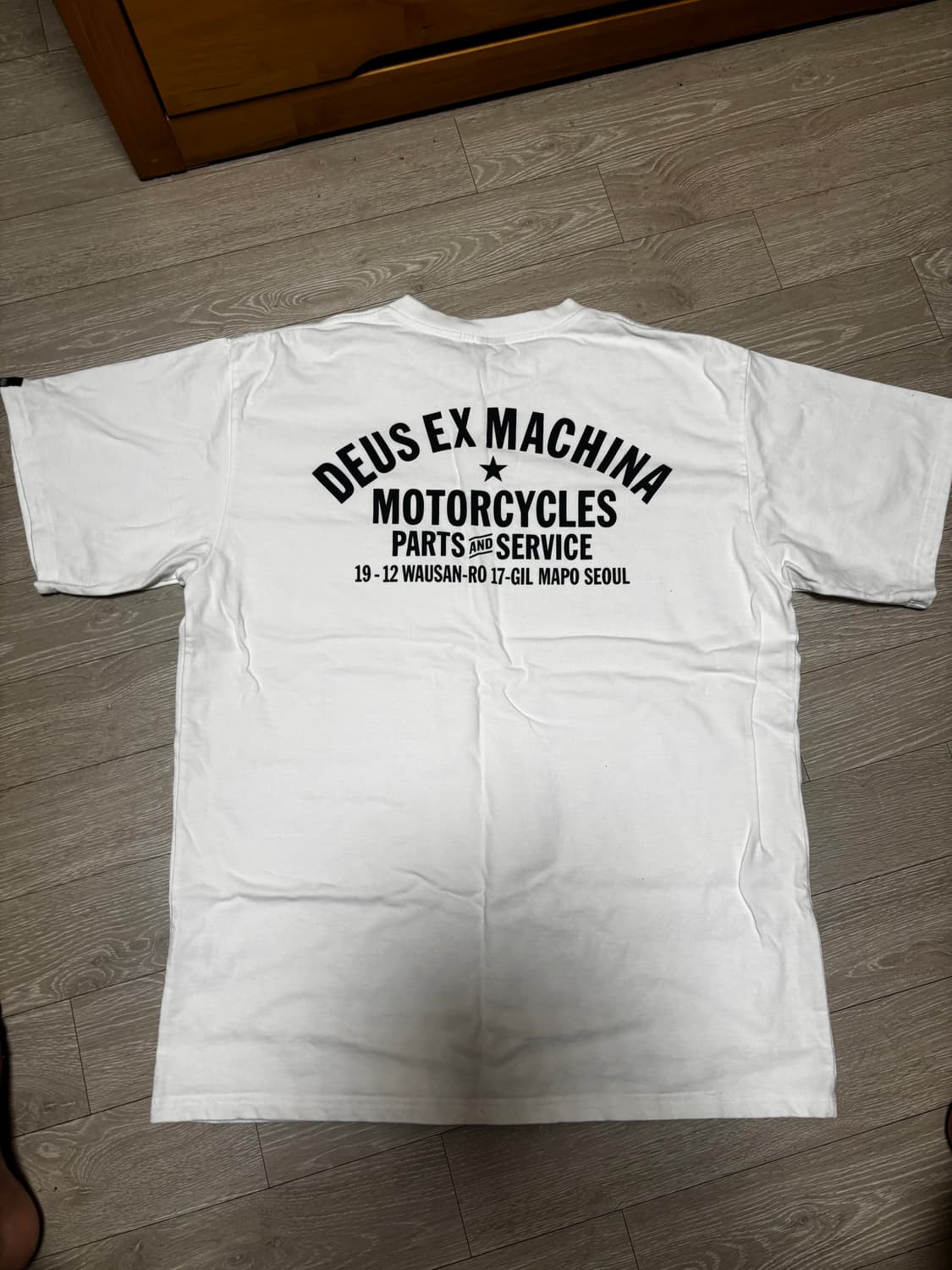 데우스 반팔 라지 상품이미지2