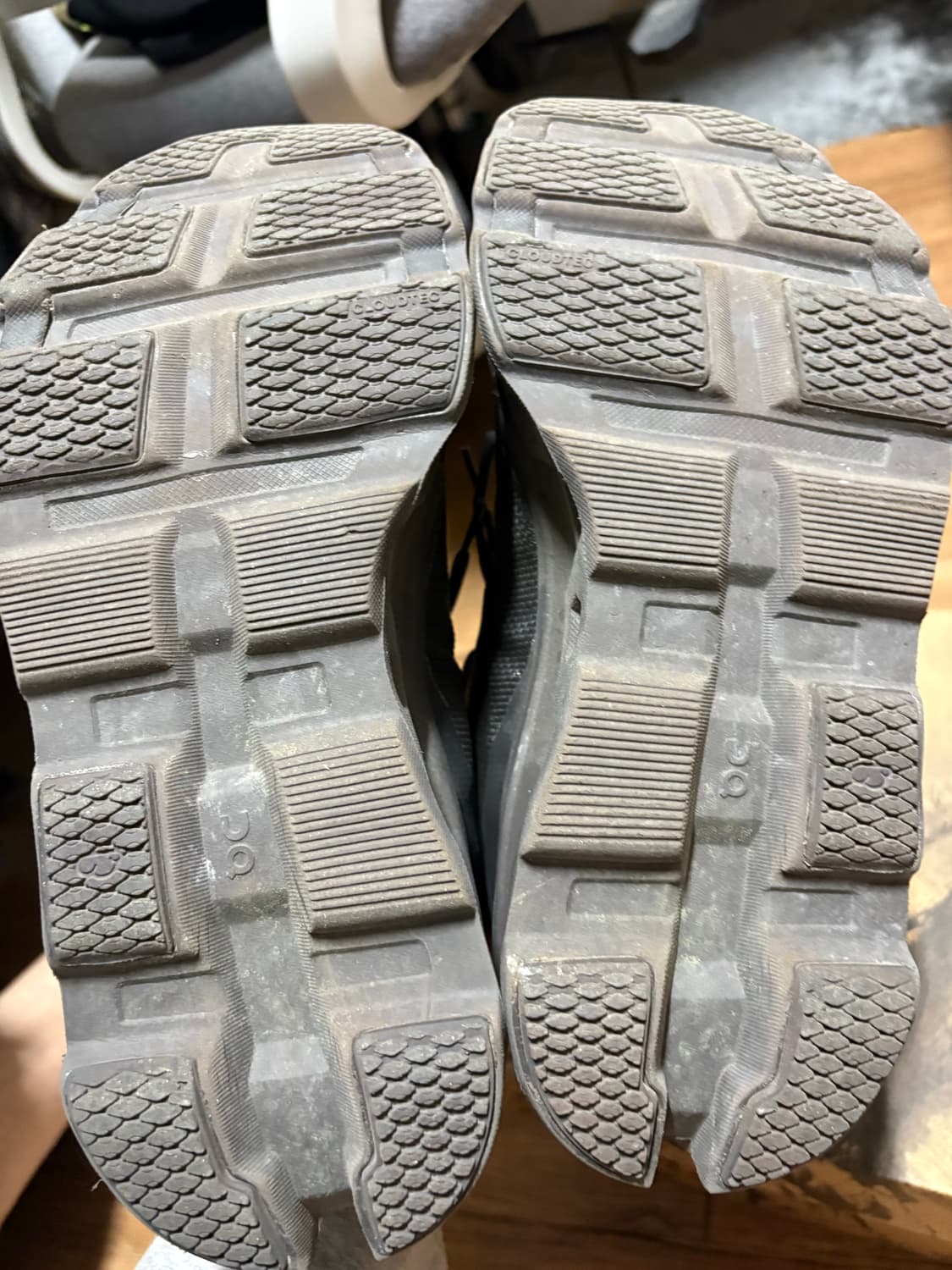 255) 온러닝 파프 클몬2 쏜 브라운 판매해요.  상품이미지5