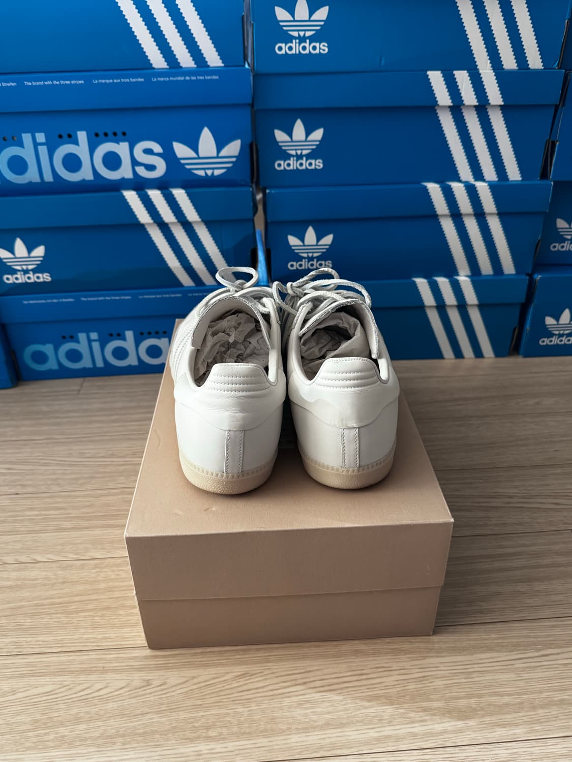 아디다스 x 퍼렐 윌리엄스 휴먼레이스 삼바 290 상품이미지3