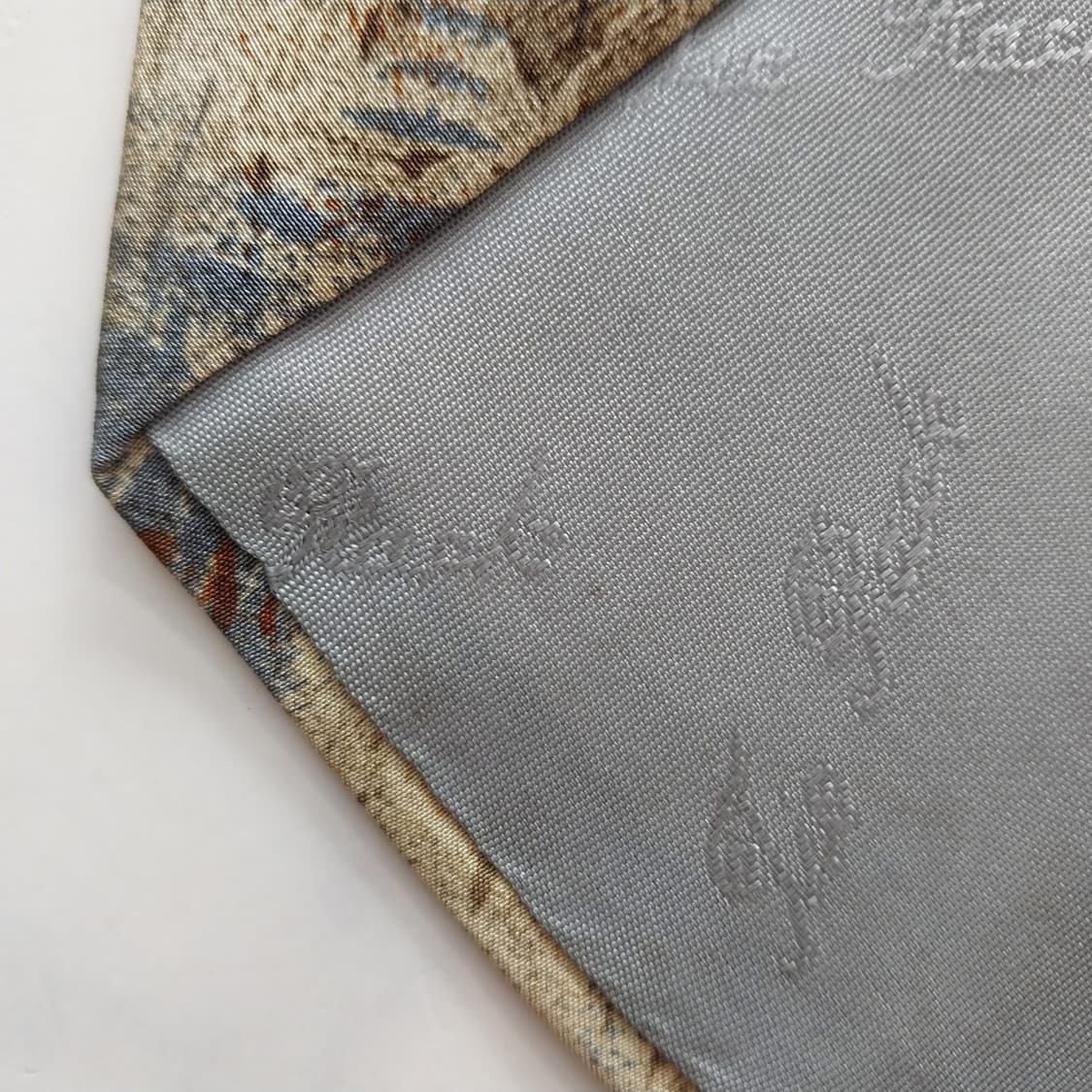 디즈니 실크 베이지 믹스 패턴 넥타이 9.5cm A등급 K1298
 상품이미지9