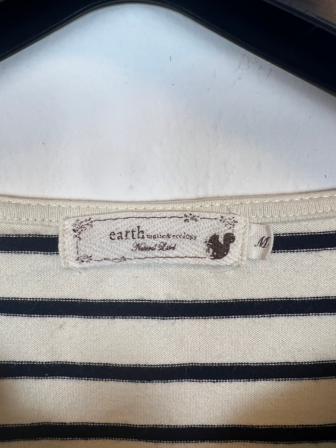 어스뮤직  스트라이프 긴팔 티셔츠 M 상품이미지3