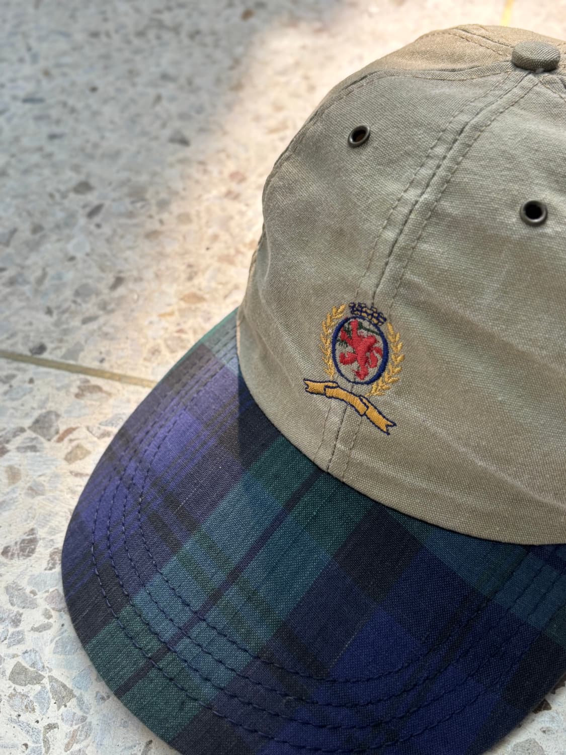Old Tommy Hilfiger Crest Long Bill Cap 상품이미지2