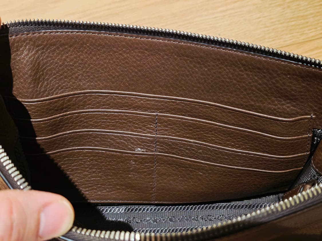 프라다 비텔로 가죽 클러치백 상품이미지6