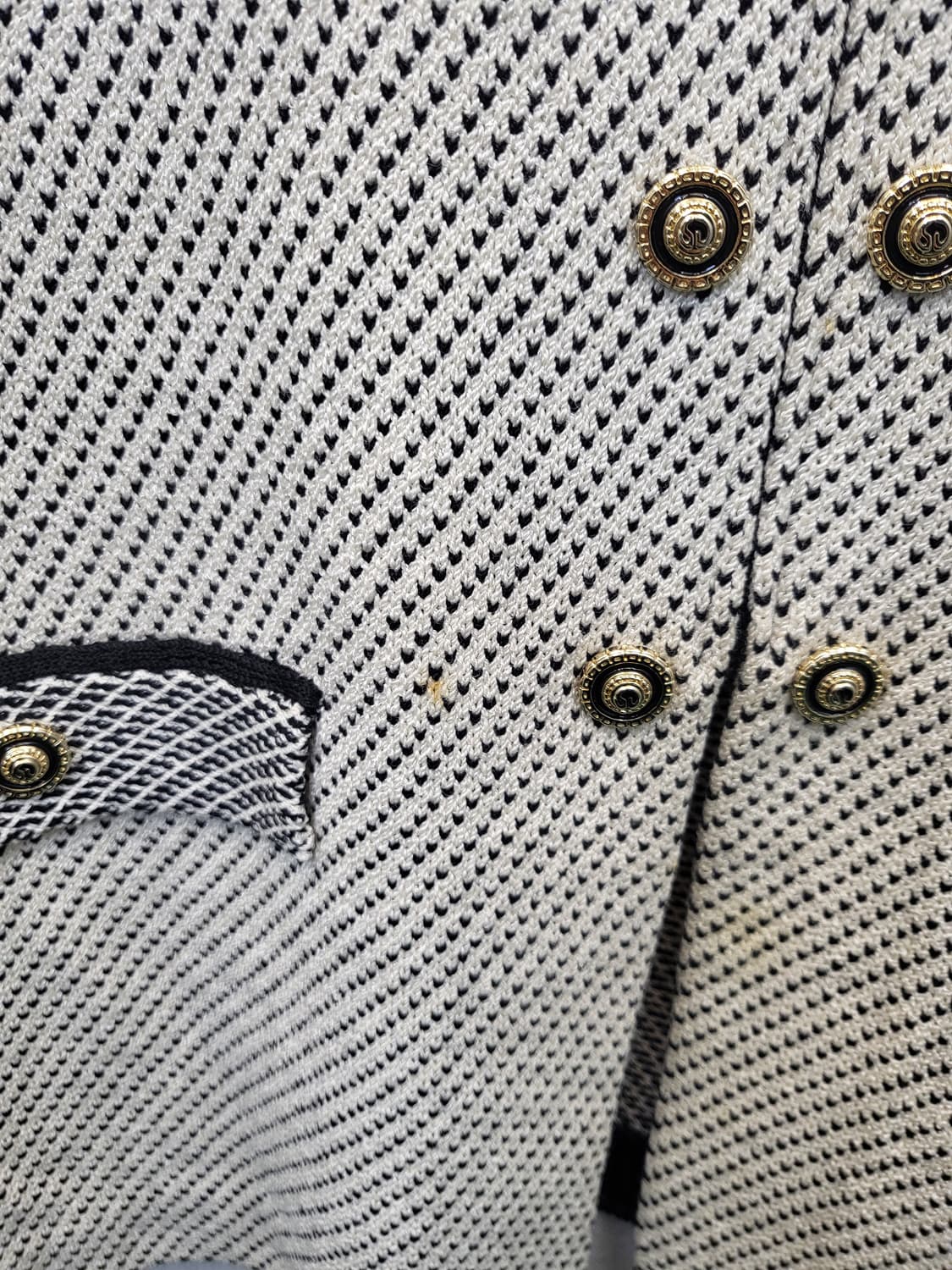 세인트존 트위드 금장 버튼 자켓 상품이미지4