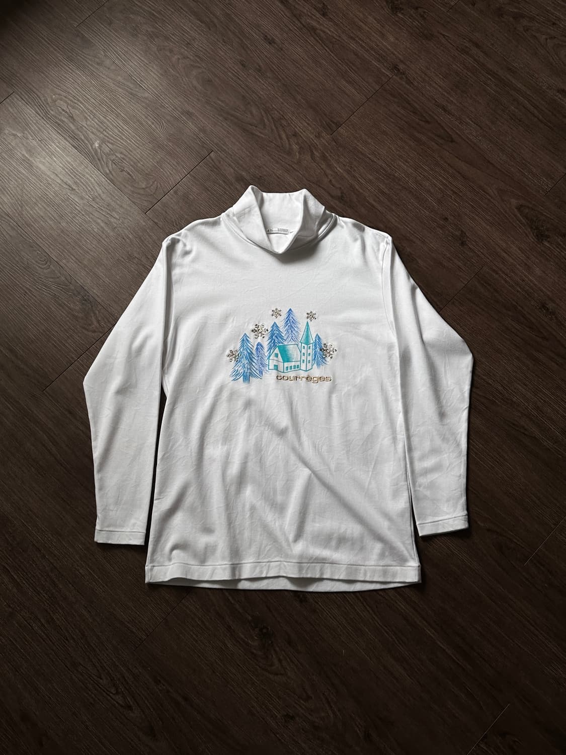 Courrèges "눈 내리는 숲 속의 집" 폴라 슬리브 상품이미지6