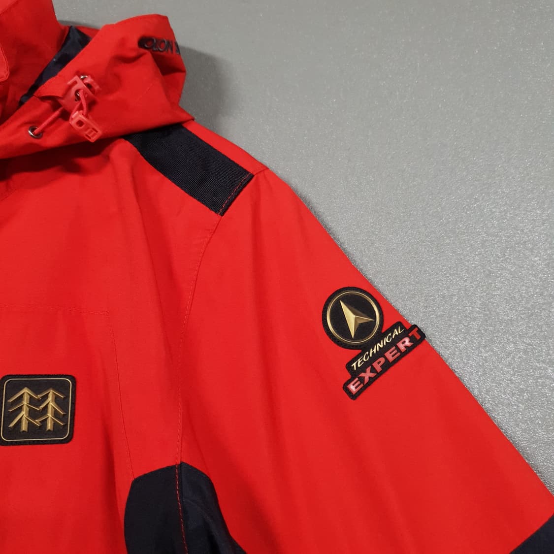 여성 M) 코오롱스포츠 이시스 안타티카 고어텍스 바람막이 자켓 레드 상품이미지3