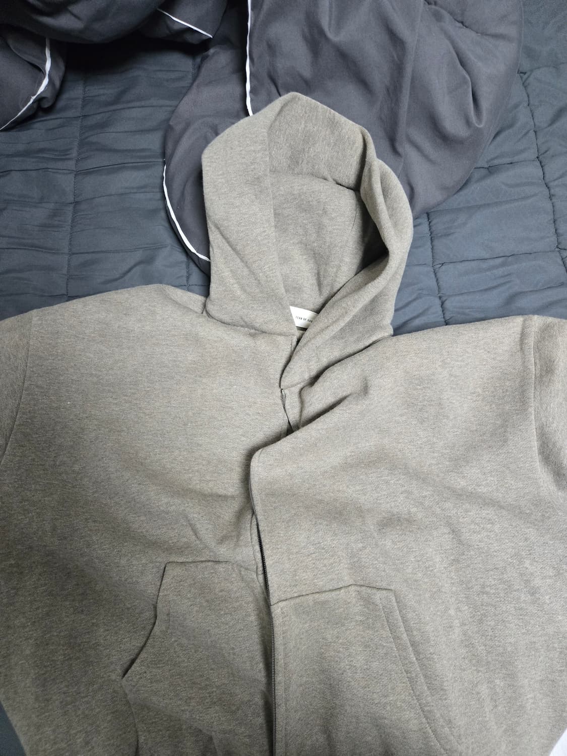 에센셜 피오갓 후드집업 상품이미지3