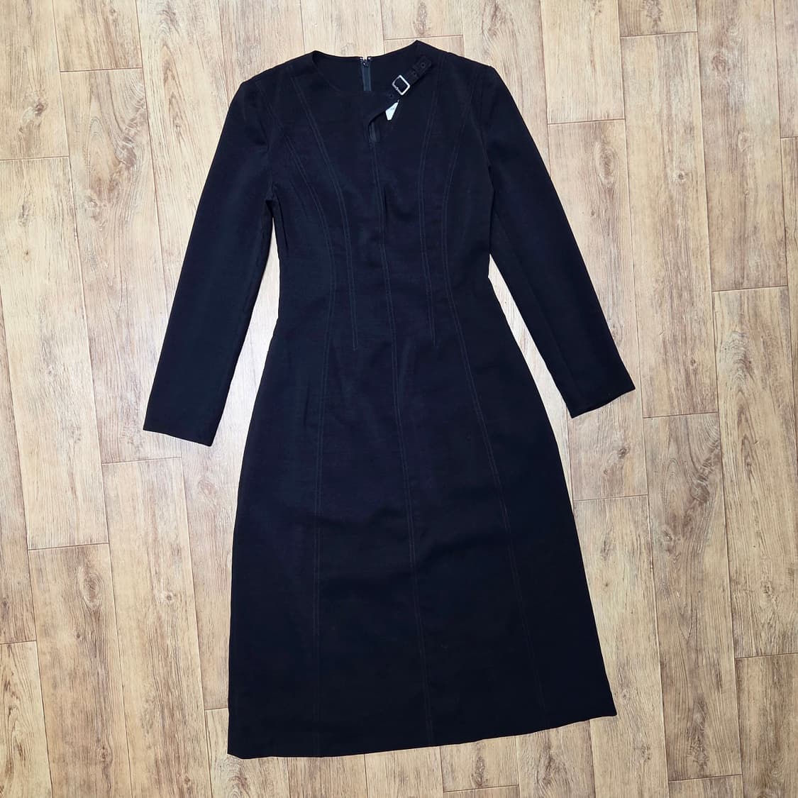 해바이해킴(HAE BY HAEKIM) 컷아웃 볼륨원피스 55 상품이미지5