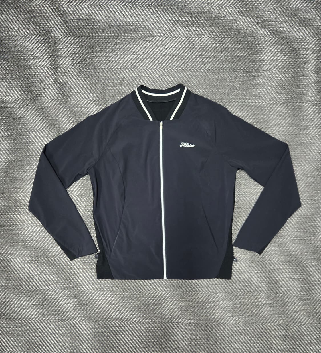 타이틀리스트 니트 블랙 봄버 자켓 상품이미지2