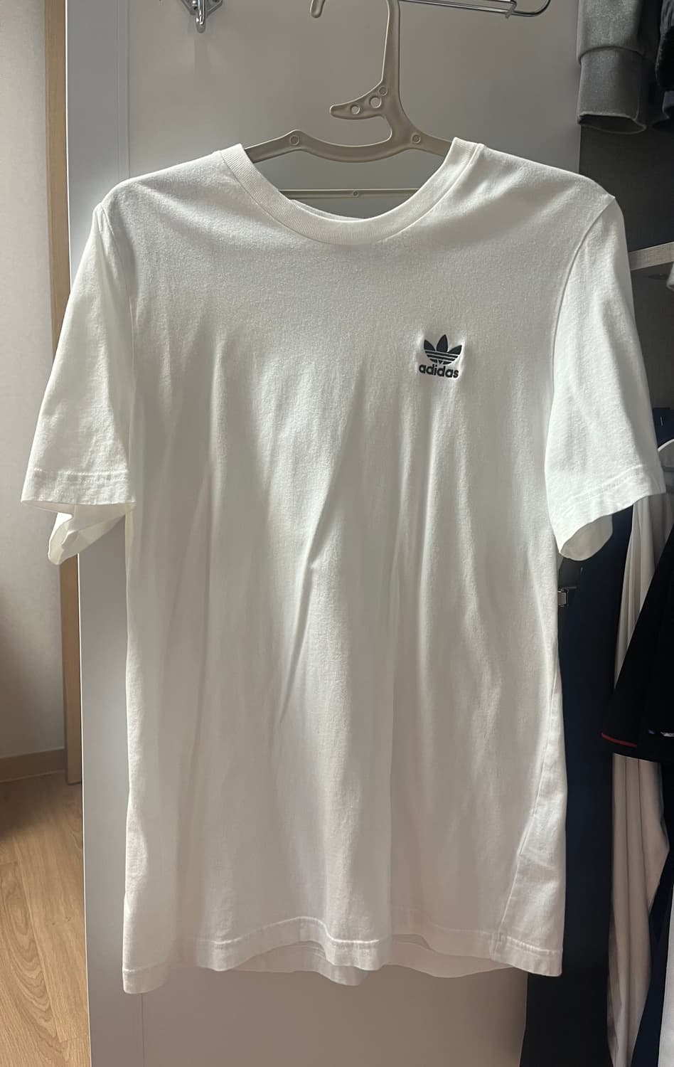 아디다스 반팔티 상품이미지1