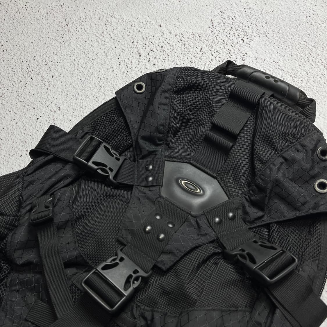 Vintage 00s Oakley Icon Backpack 2.0 상품이미지3