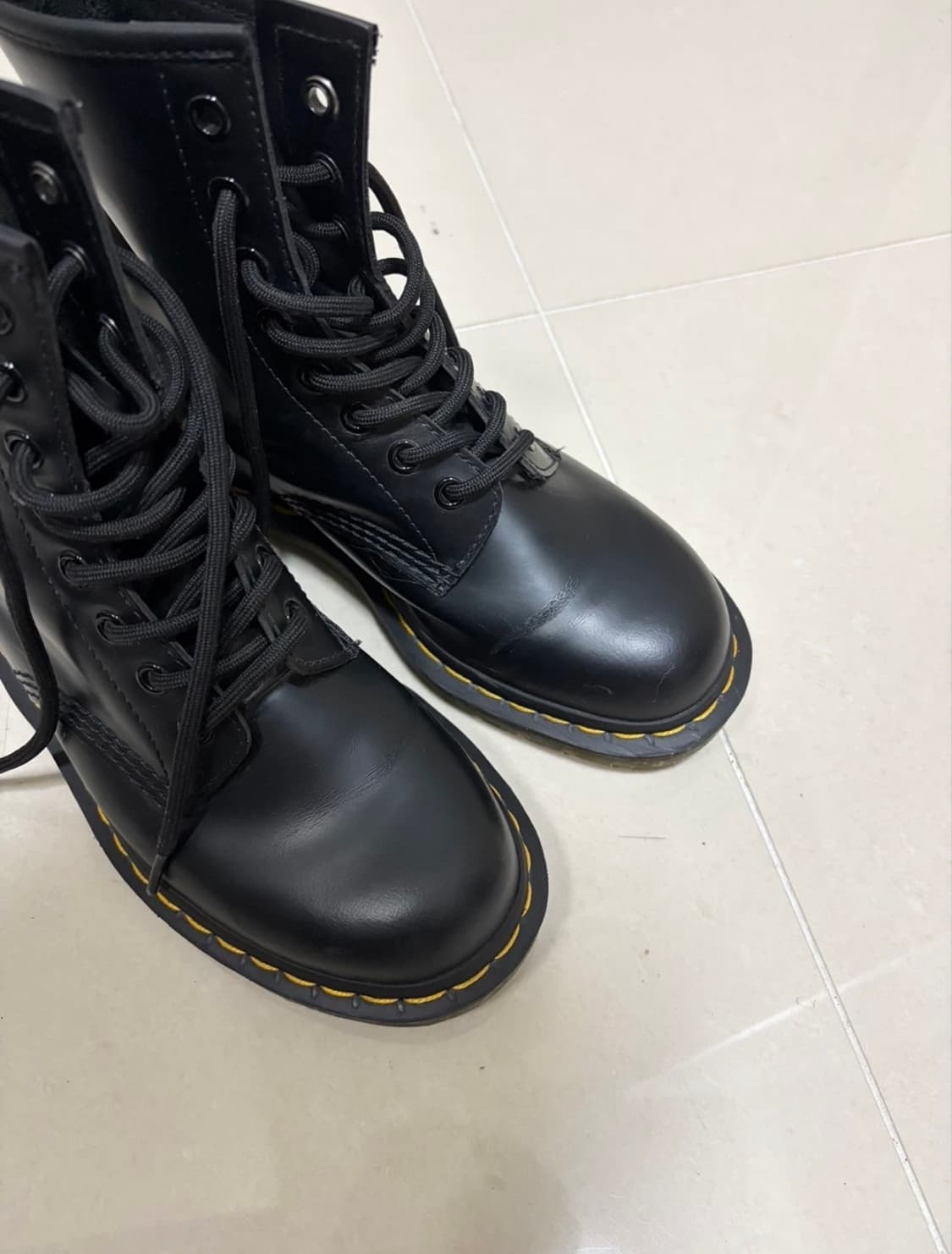 닥터마틴 1460 블랙 8홀 부츠(235) 상품이미지2