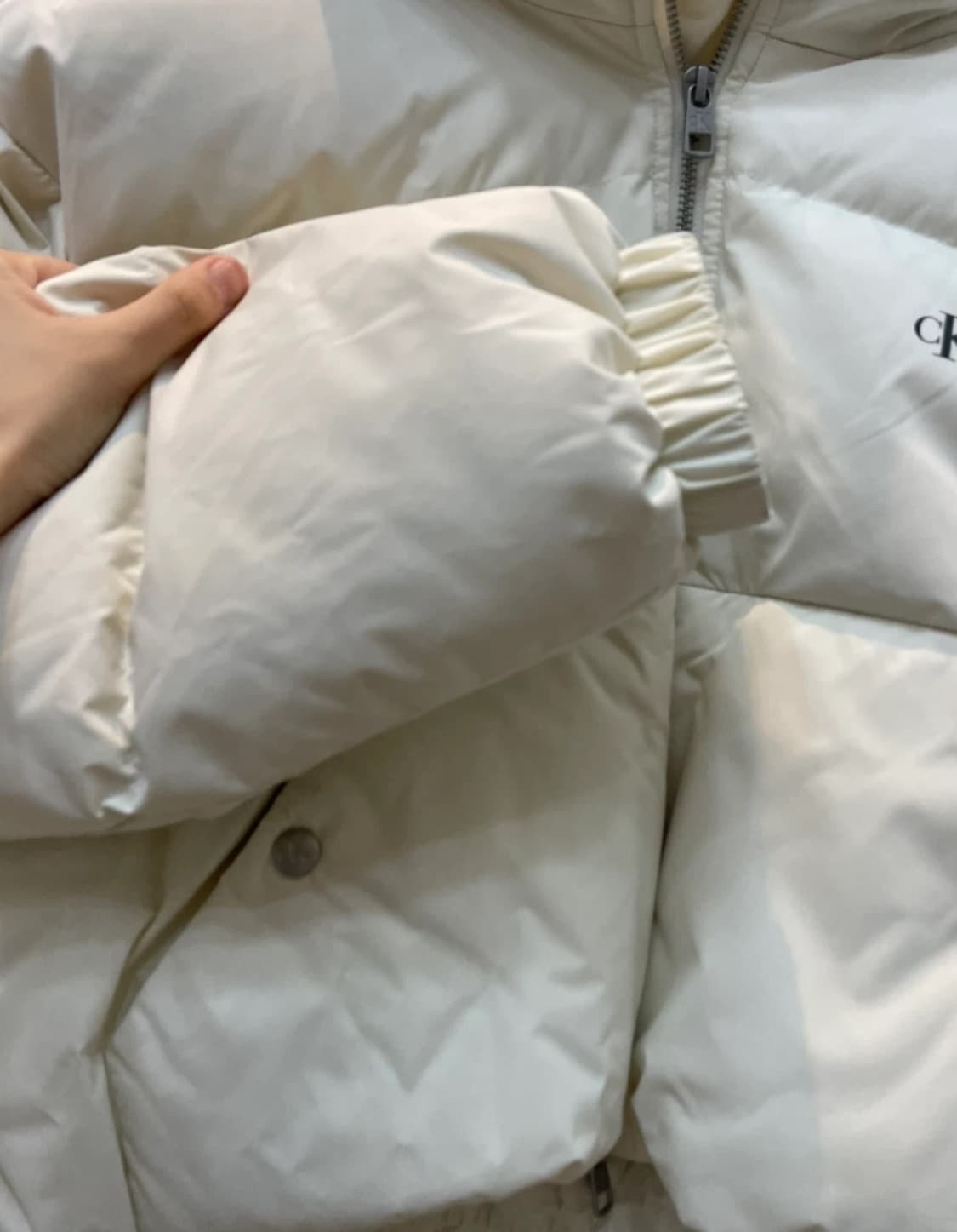 캘빈클라인 CK 화이트 패딩 XS 상품이미지4