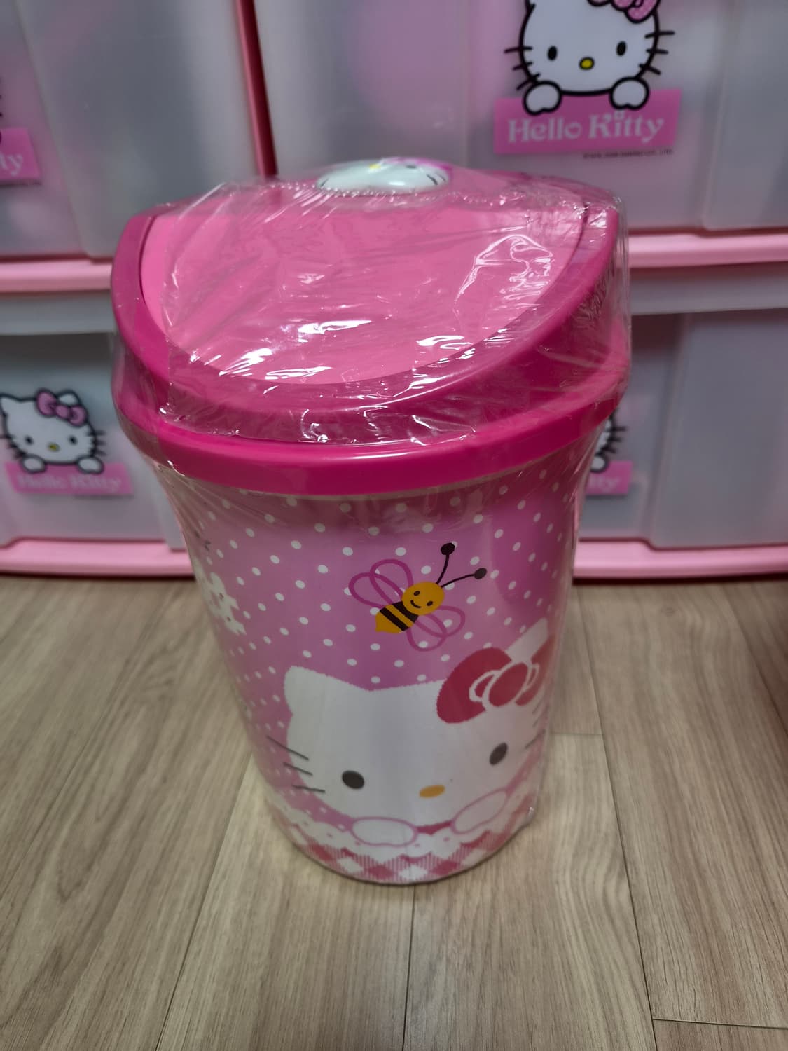 헬로키티 고전키티 핑크 보관함 겸 휴지통 상품이미지1