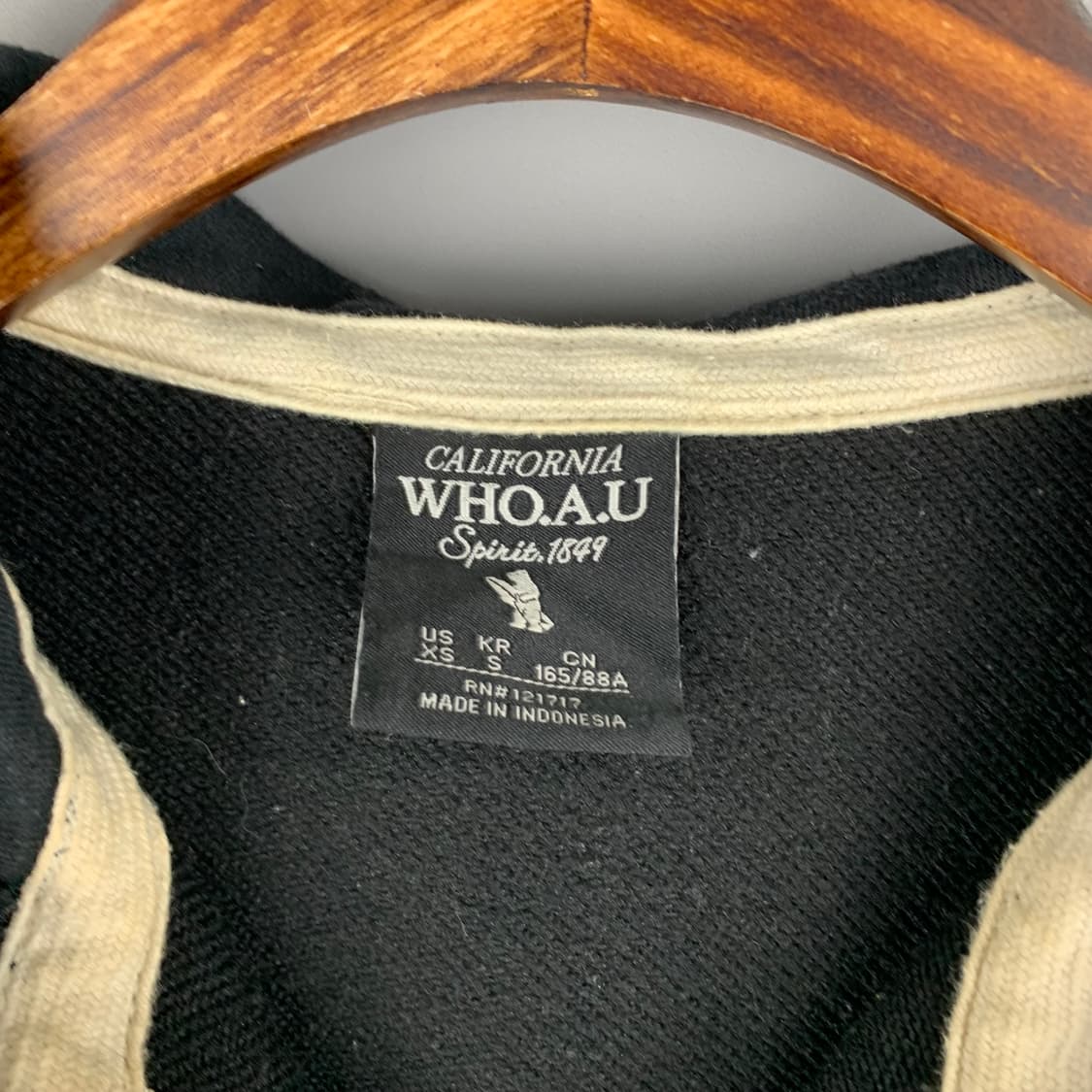 후아유 y2k 와투케 블랙 후드집업 상품이미지7