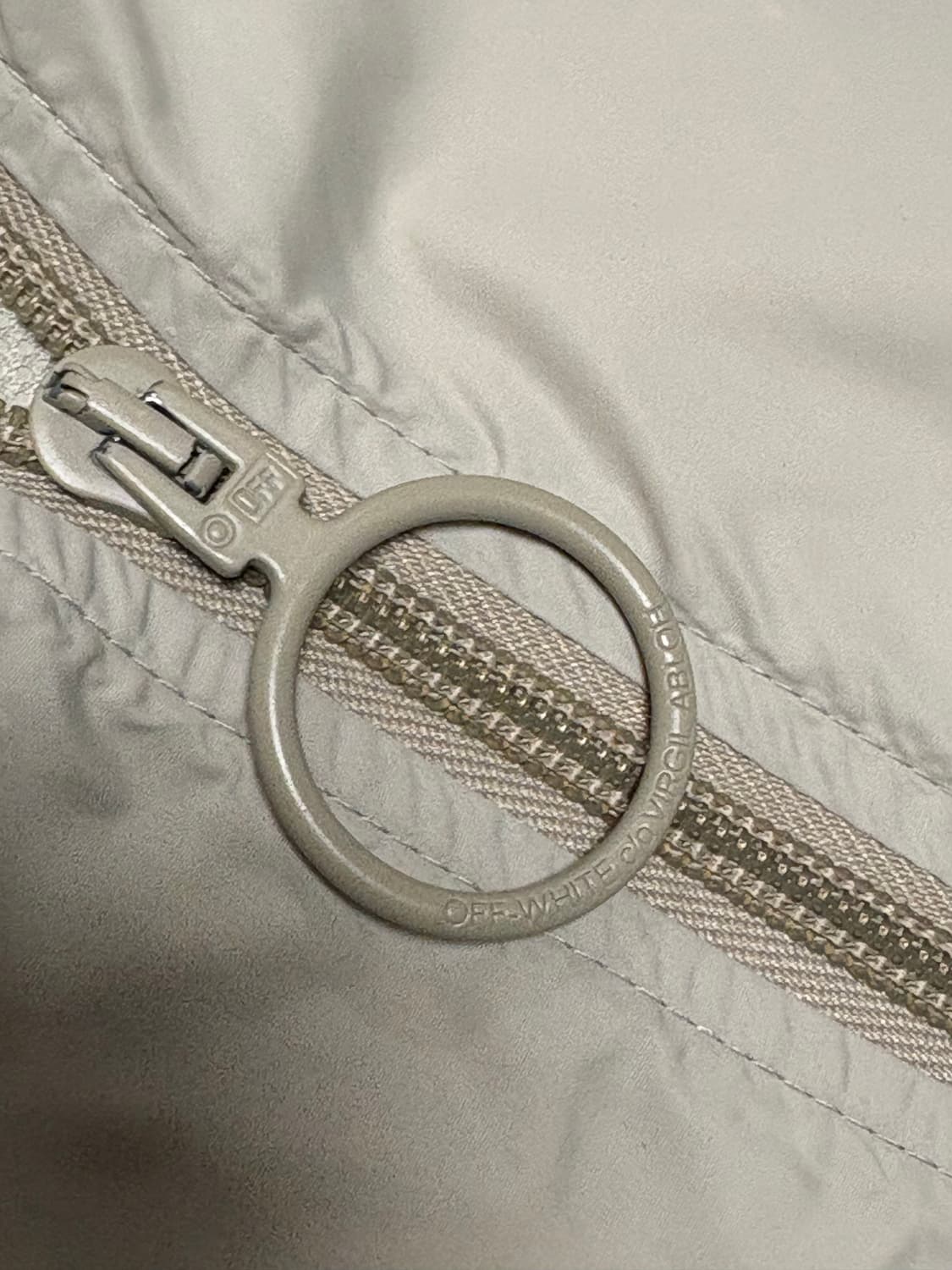 오프화이트 리플렉티브 트랙 자켓 상품이미지8