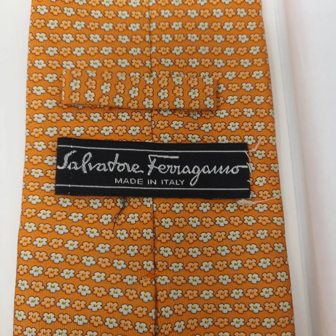 살바토레 페라가모 오렌지 꽃무늬 실크 넥타이 상품이미지2