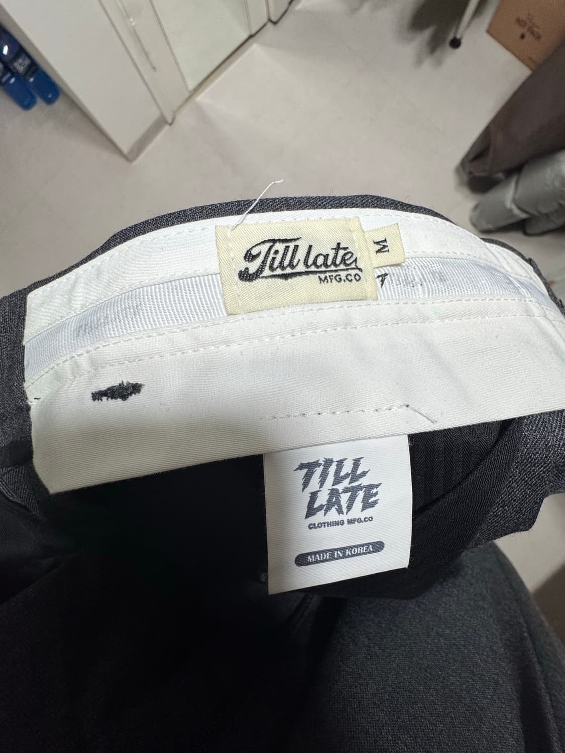 [M] 틸레이트 트위스트 슬랙스 챠콜 상품이미지3