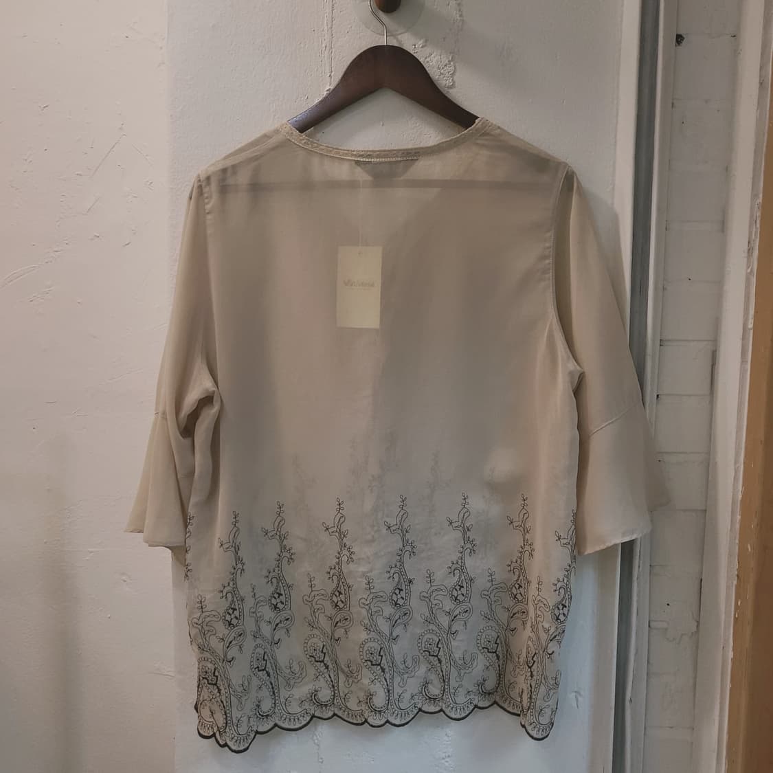 Noble eve collection 쉬어 자수 블라우스 상품이미지7
