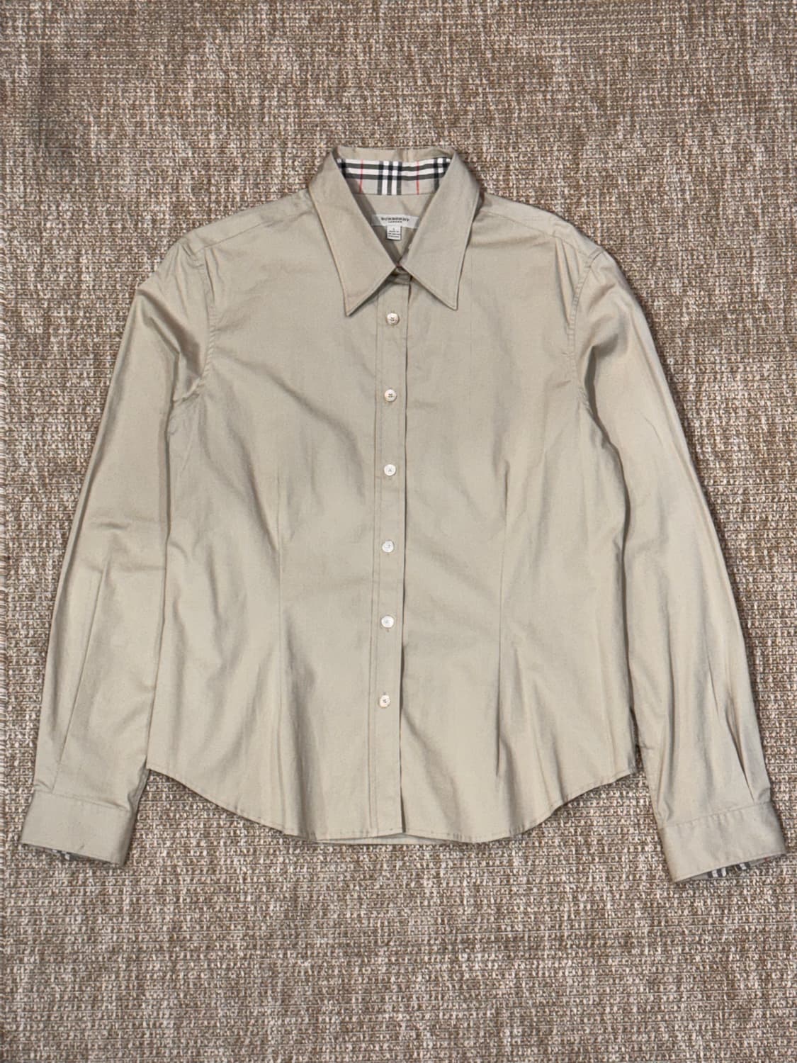 버버리 베이지 셔츠 상품이미지1