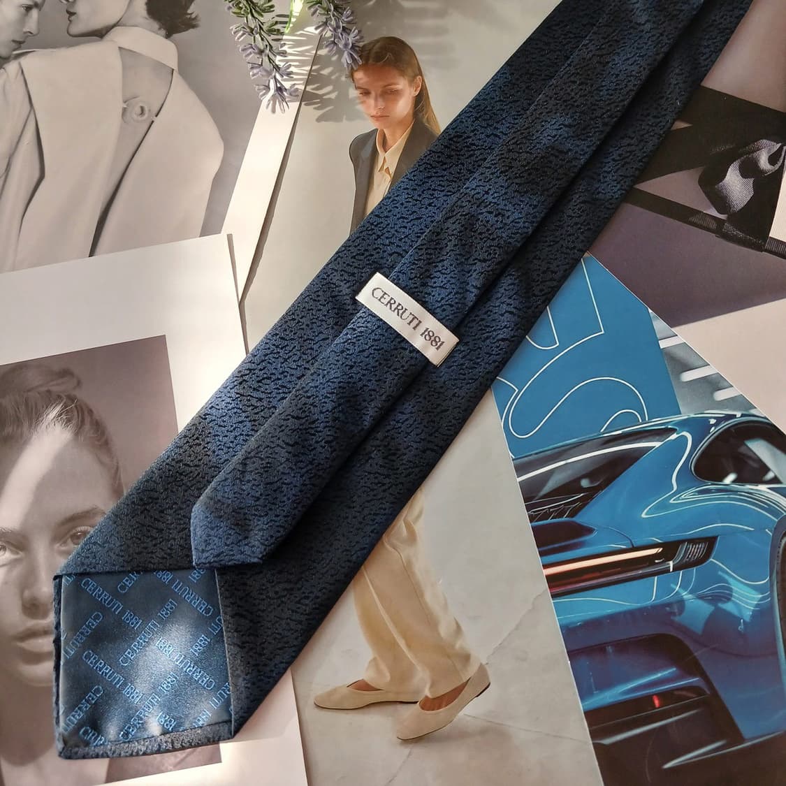 세루티 실크 네이비 텍스처 넥타이 9.9cm A+등급 A19339
 상품이미지6