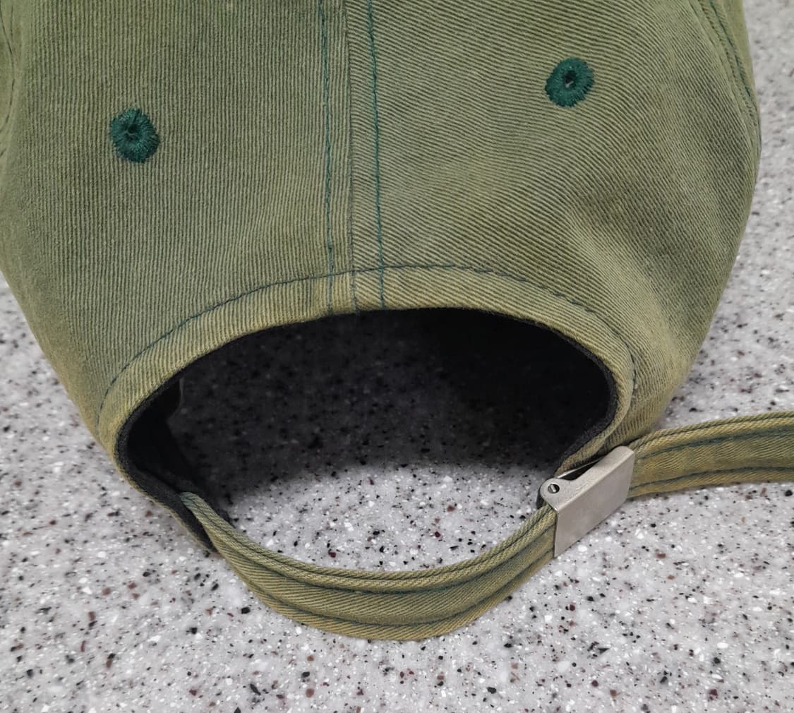 💥엘리오티 x 게스 빈티지워싱 볼캡 (카키)
 상품이미지4