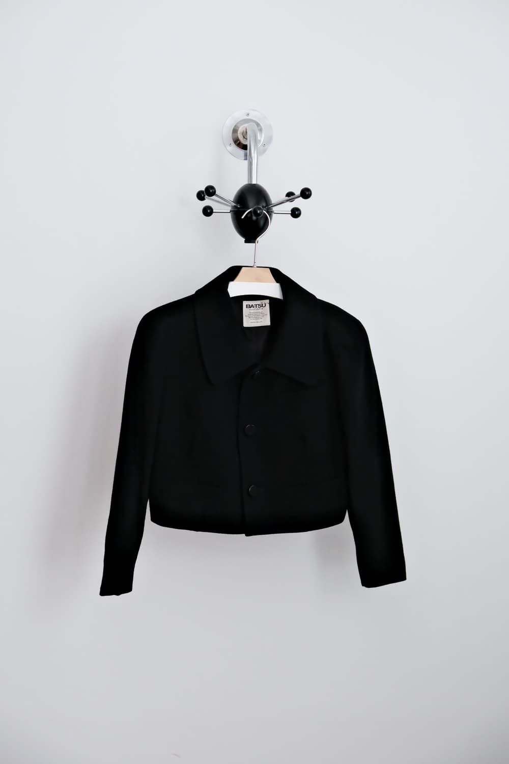 카라 버튼업 울 크롭 블레이저 95  상품이미지3